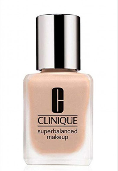 Clinique
Superbalanced makeup Cn 40