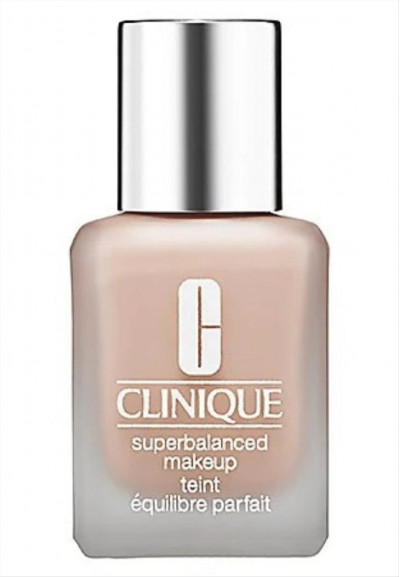 Clinique Superbalanced Makeup...